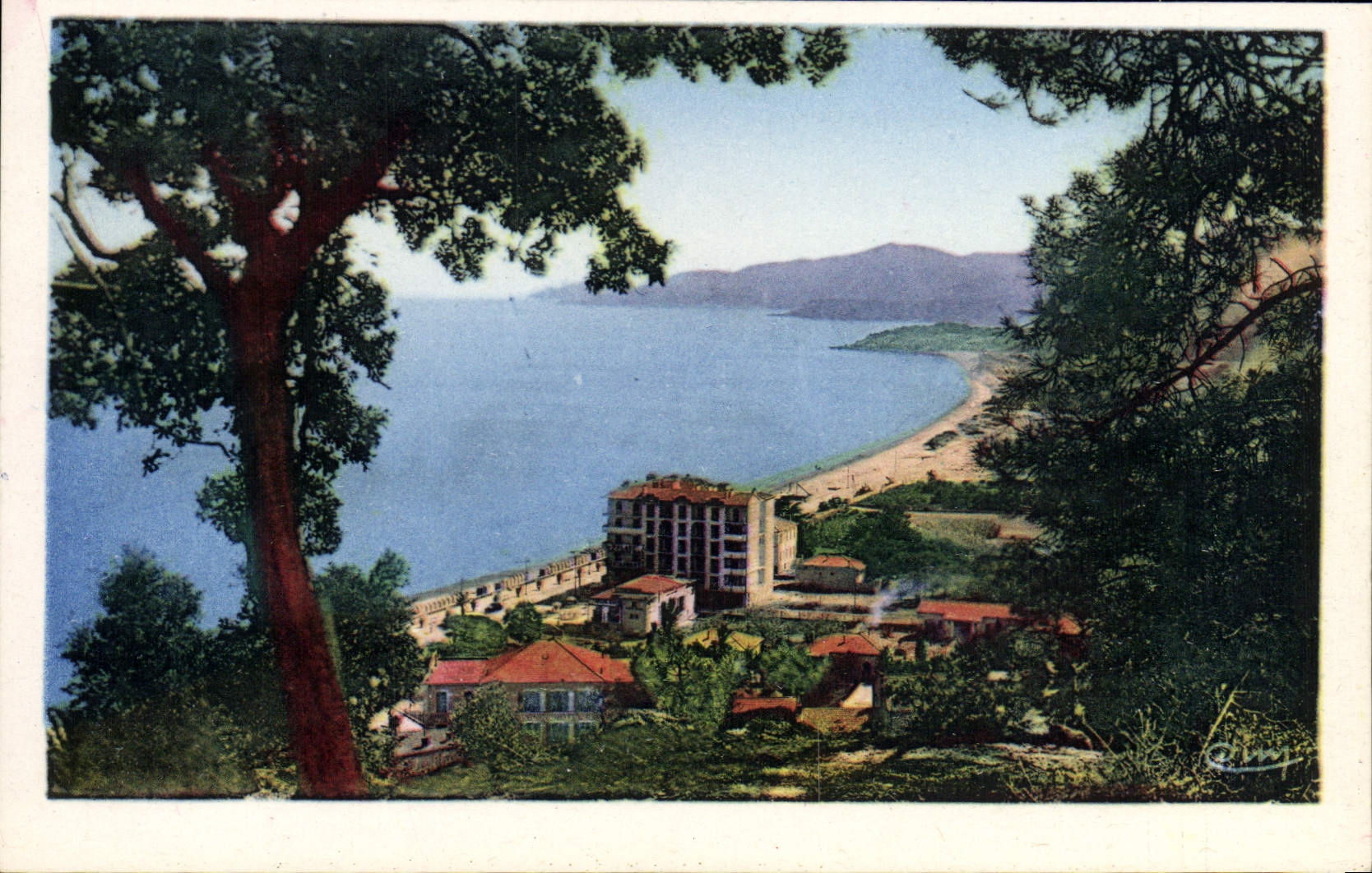 CPA Cote d'Azur Le lavandou Vue Artistique