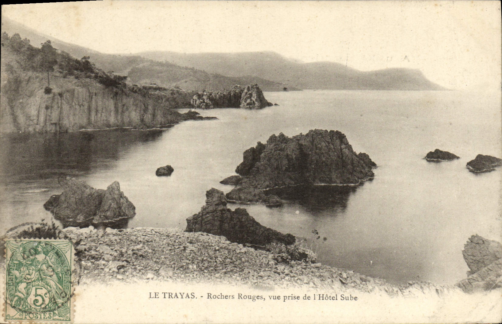CPA Le Trayas Rochers Rouges Vue Prise de l'Hotel Sube