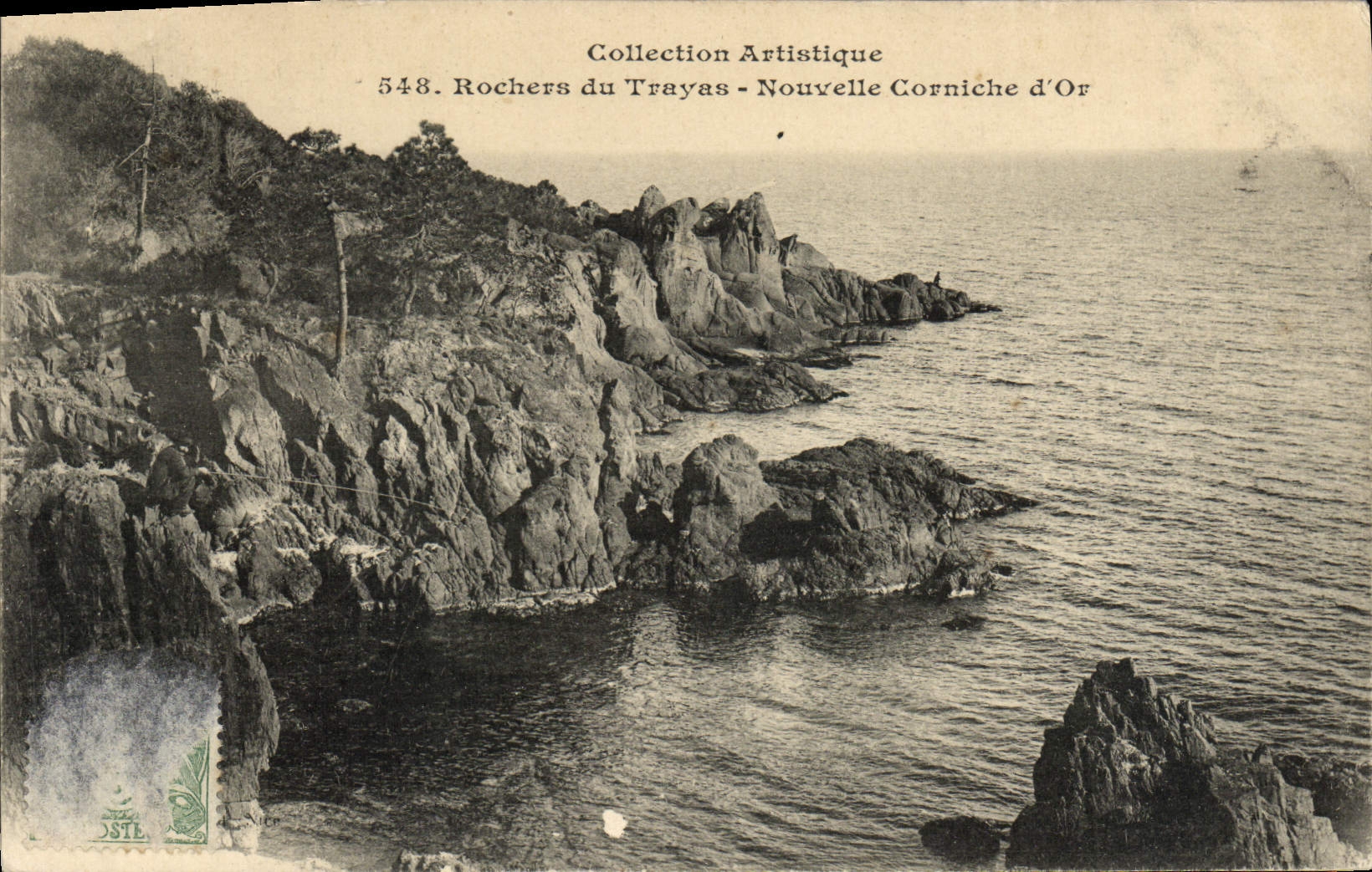 Rocas de la POSTAL de la VENDIMIA de la cornisa de las noticias de Trayas del oro