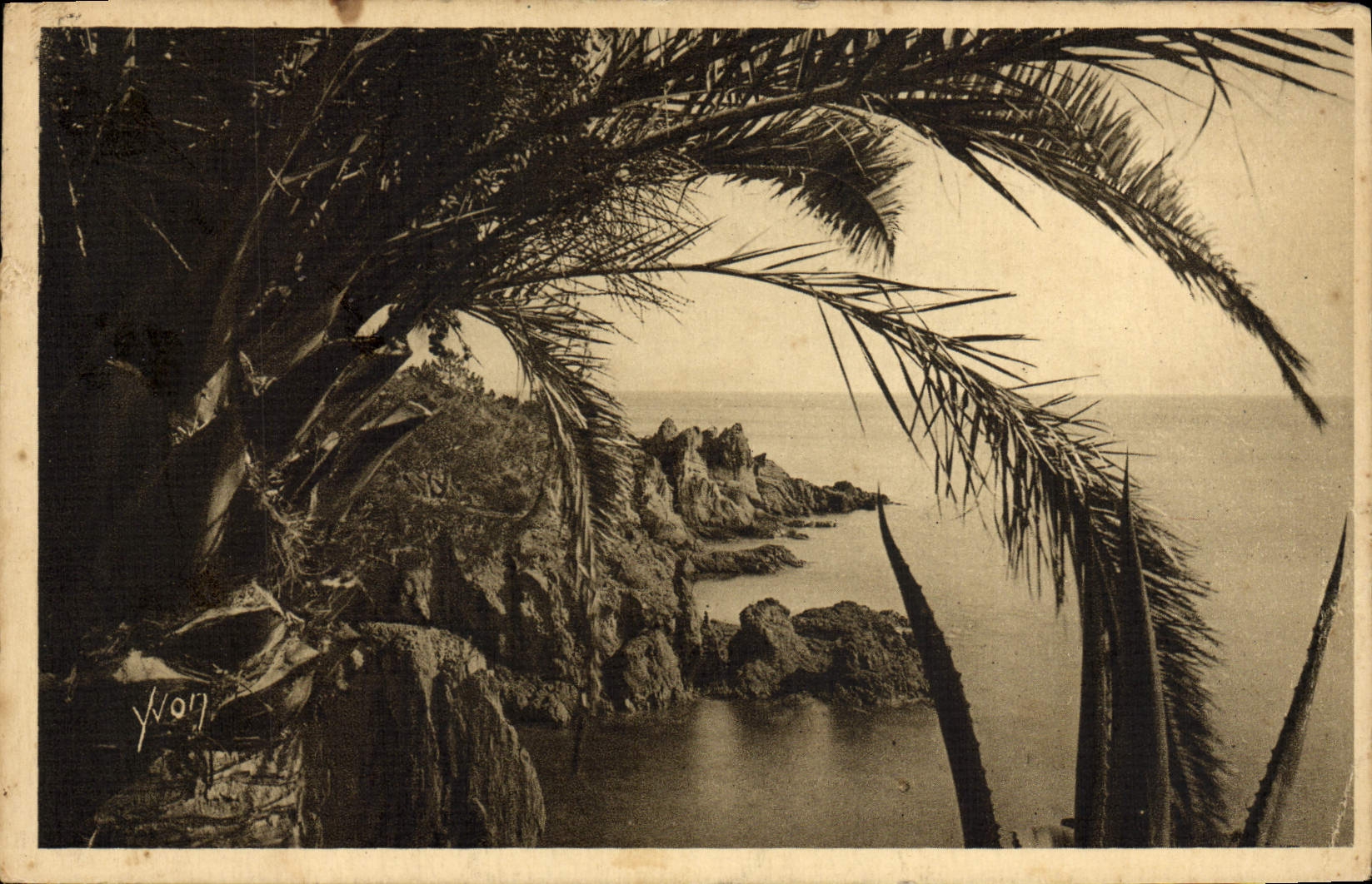 CPA Le Trayas Les Rochers