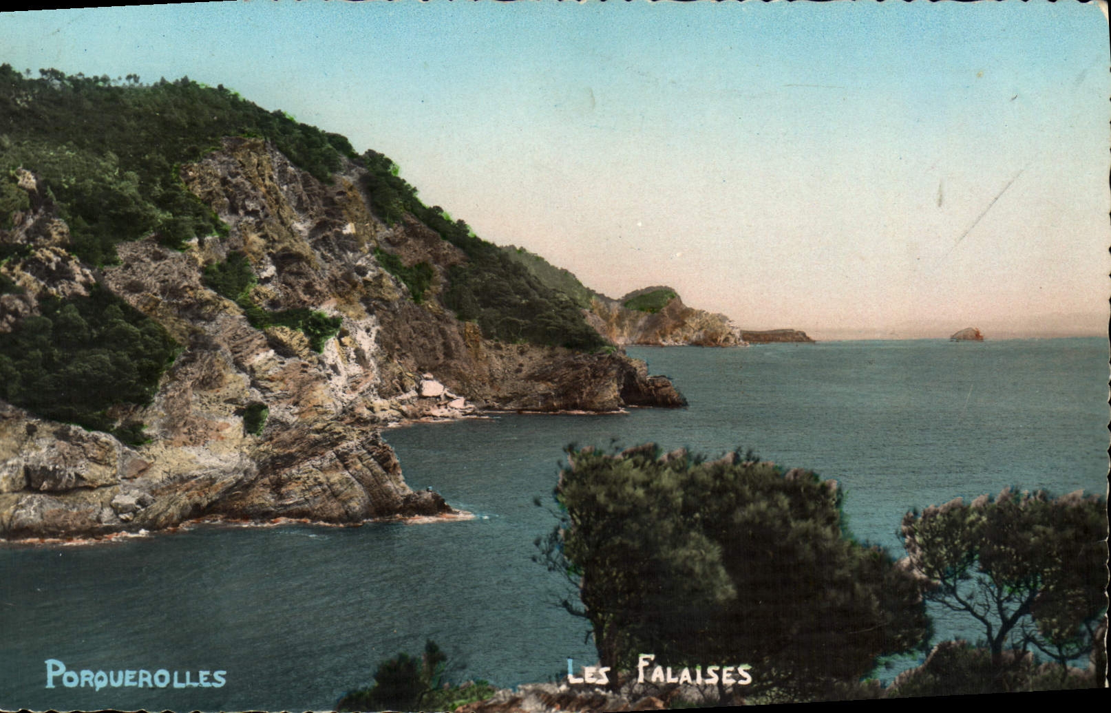 POSTAL MODERNA acantilados de Porquerolles