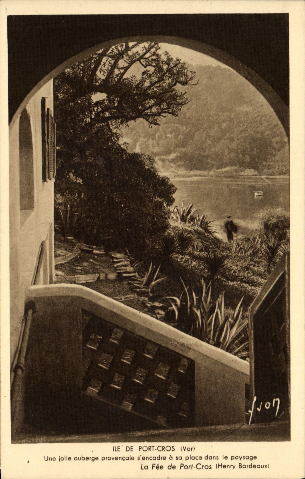 CPM Ile De Port Cros Une jolle auberge pravencale s'encodre a la place dans le paysage