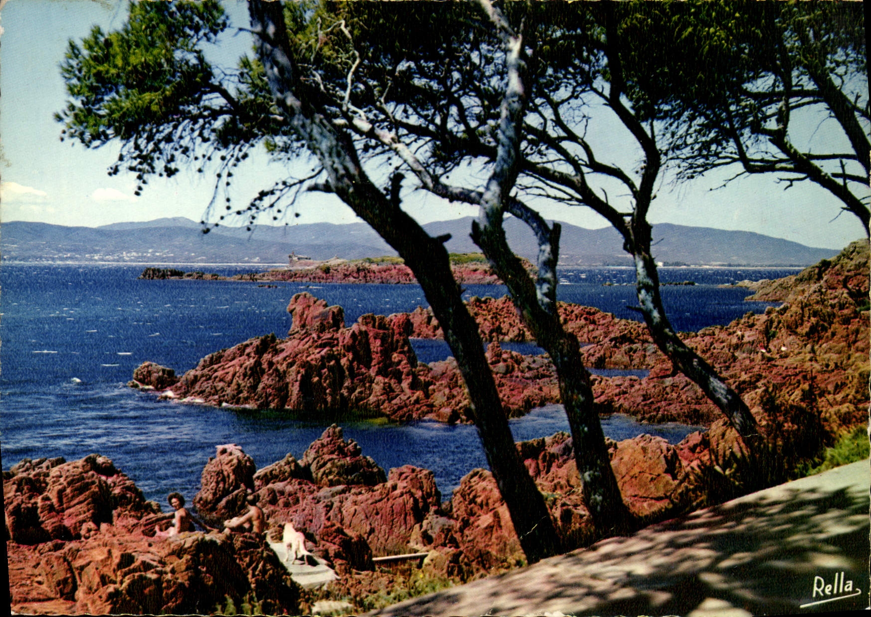 CPM Saint Raphael Rochers au Parc Santa Lucia et le Lion de Terre