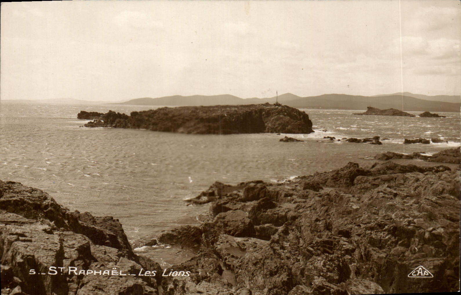 CPM Saint Raphael Les Lions