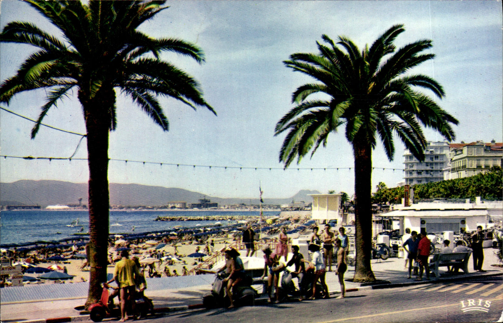 CPM Saint Raphael La Plage 