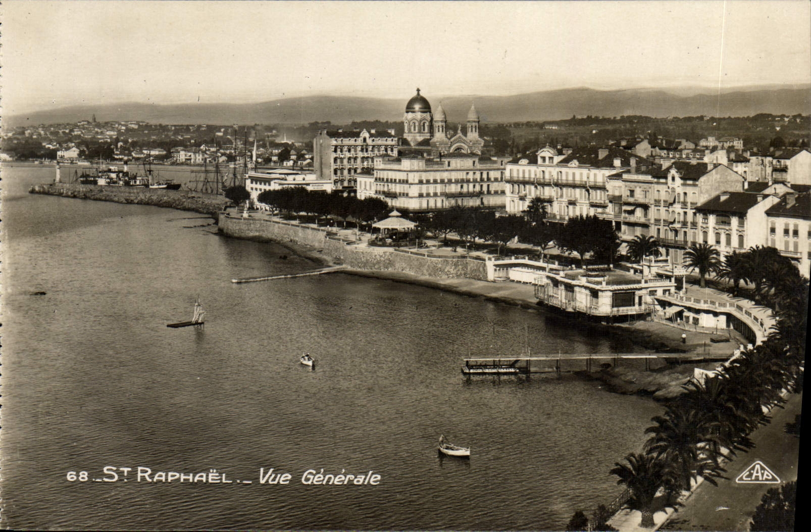 CPM Saint Raphael Vue Generale