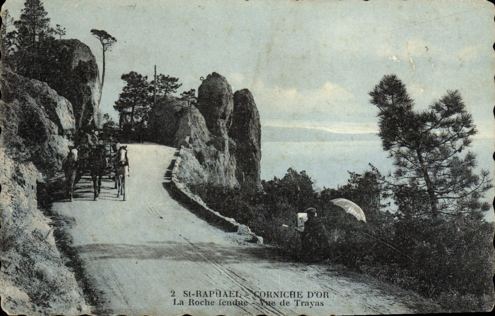 Cornisa santa de Raphael de la POSTAL de la VENDIMIA del oro la roca de la fractura vista del birlocho de Trayas