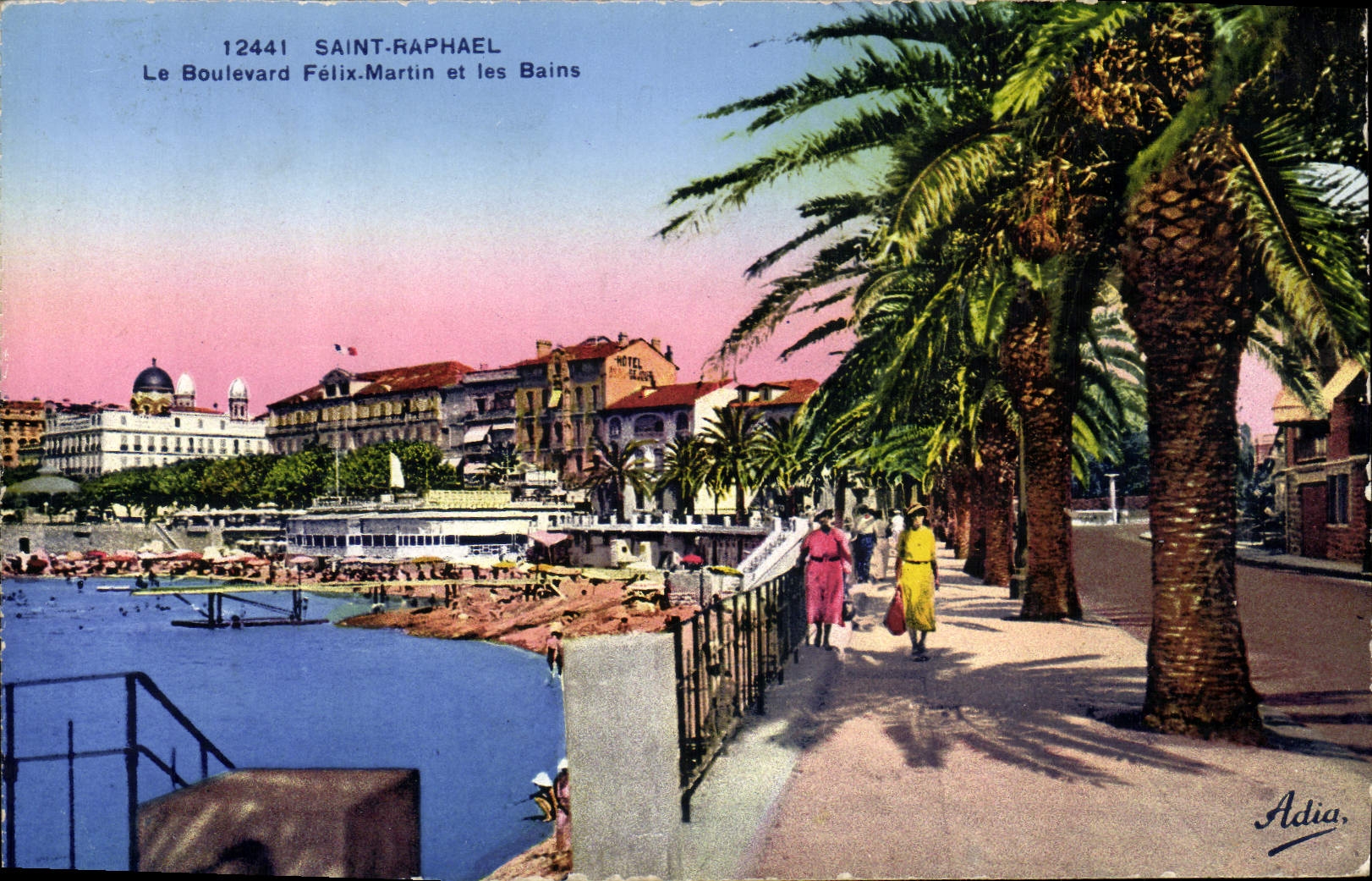 CPA Saint Raphael Le Boulevard Felix Martin et les Bains