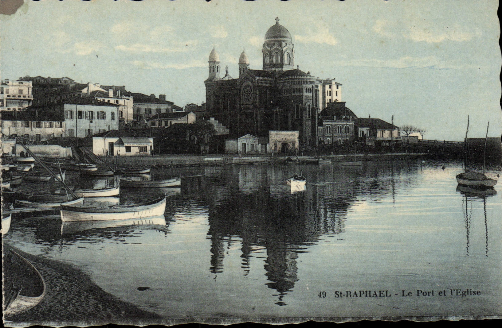 CPA St Raphael le Port et L'Eglise