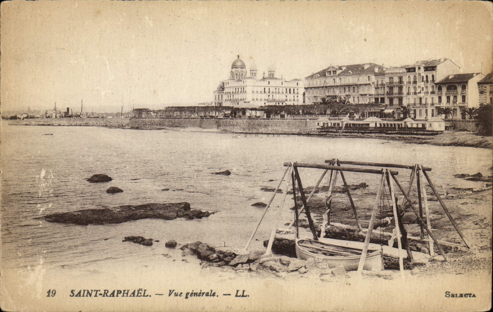 Barco santo de la opinión de Raphael de la POSTAL de la VENDIMIA