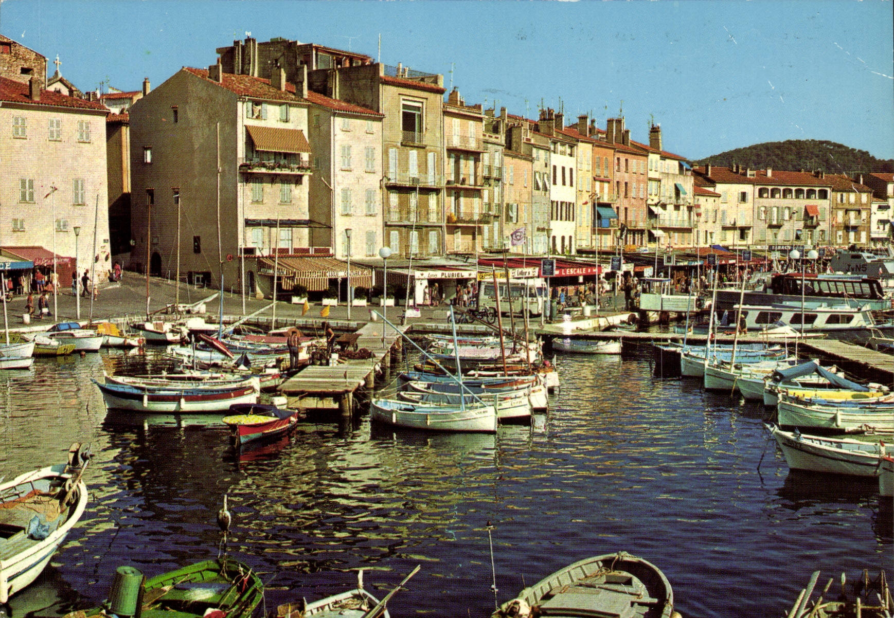 CPM Saint Tropez Vue Generale Bateaux 