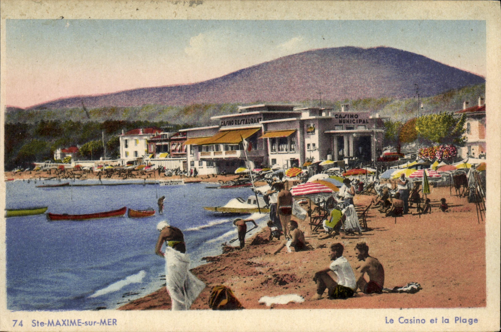CPA Sainte Maxime Sur Mer Le Casino et la Plage