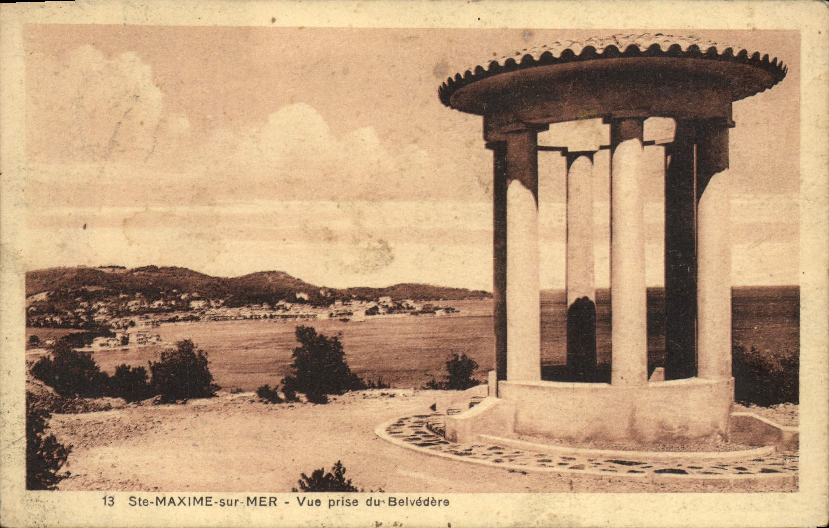 CPA Sainte Maxime Sur Mer Vue Prise du Belvedere