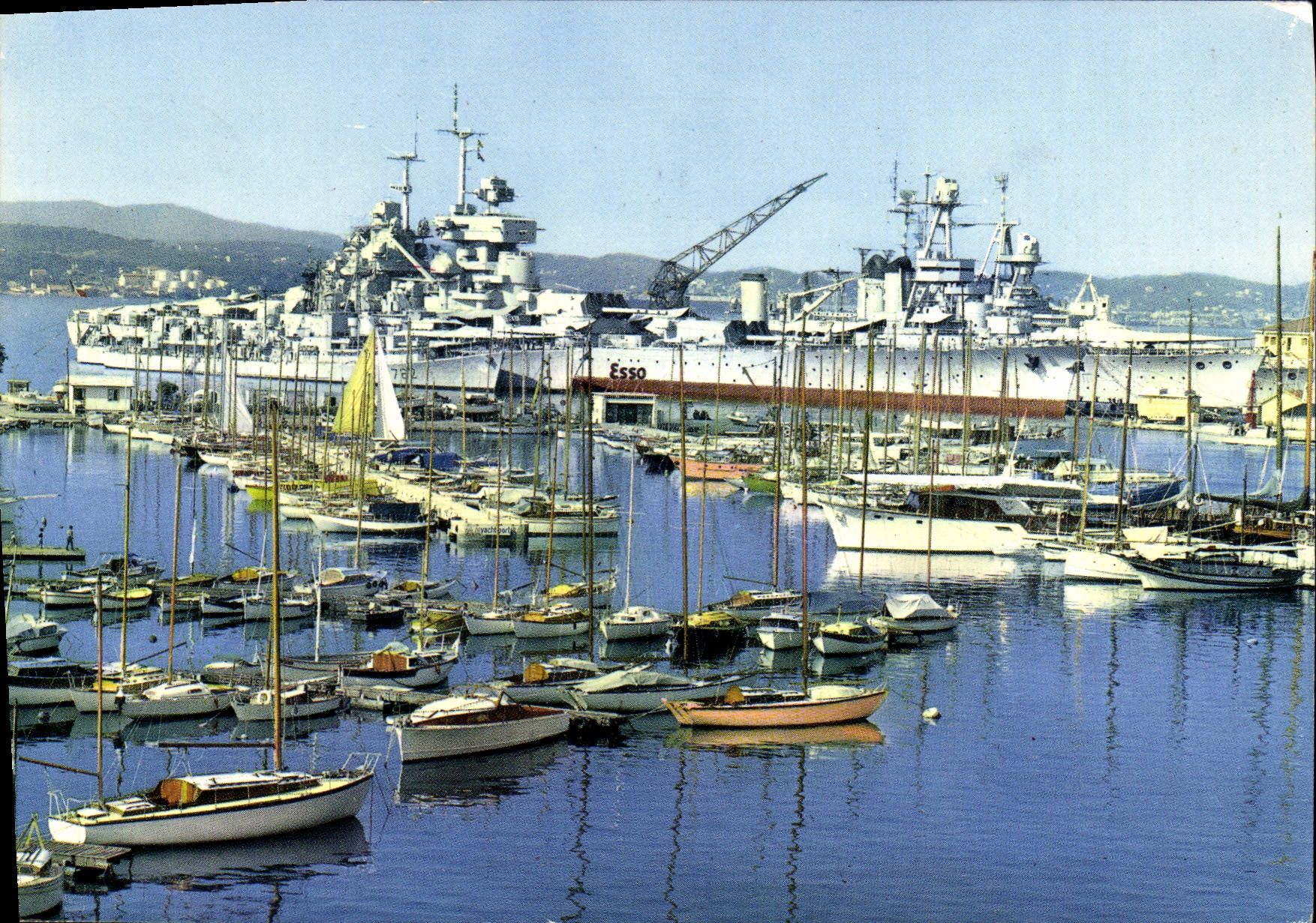 CPM Toulon La rade Bateau Station Esso