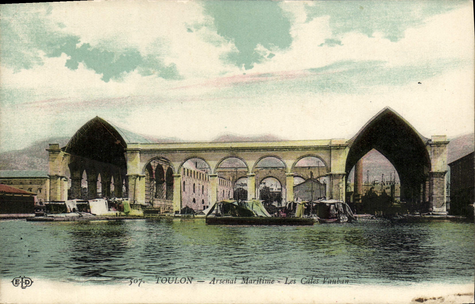 CPA Toulon Arsenal Maritime Les cales Vauban 