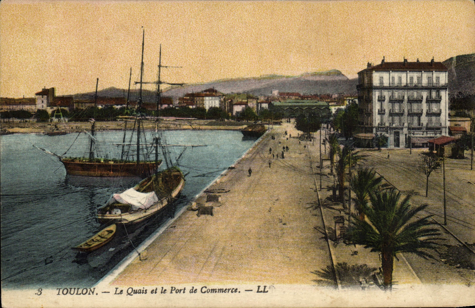 VINTAGE POSTCARD Toulon the Commercial Boats Quays and Port