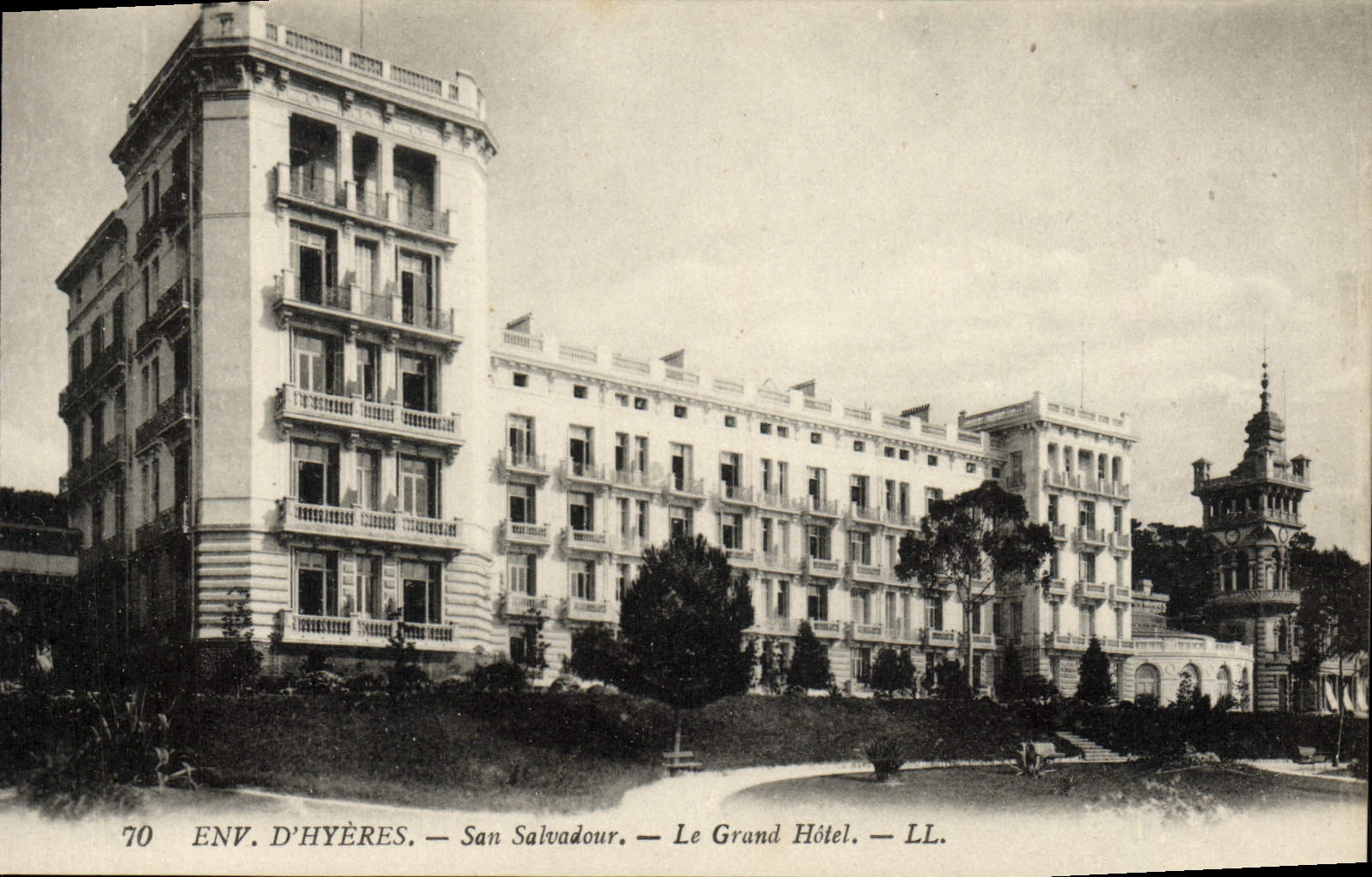 CPA Env D'Hyeres San Salvadour Le Grand Hotel 
