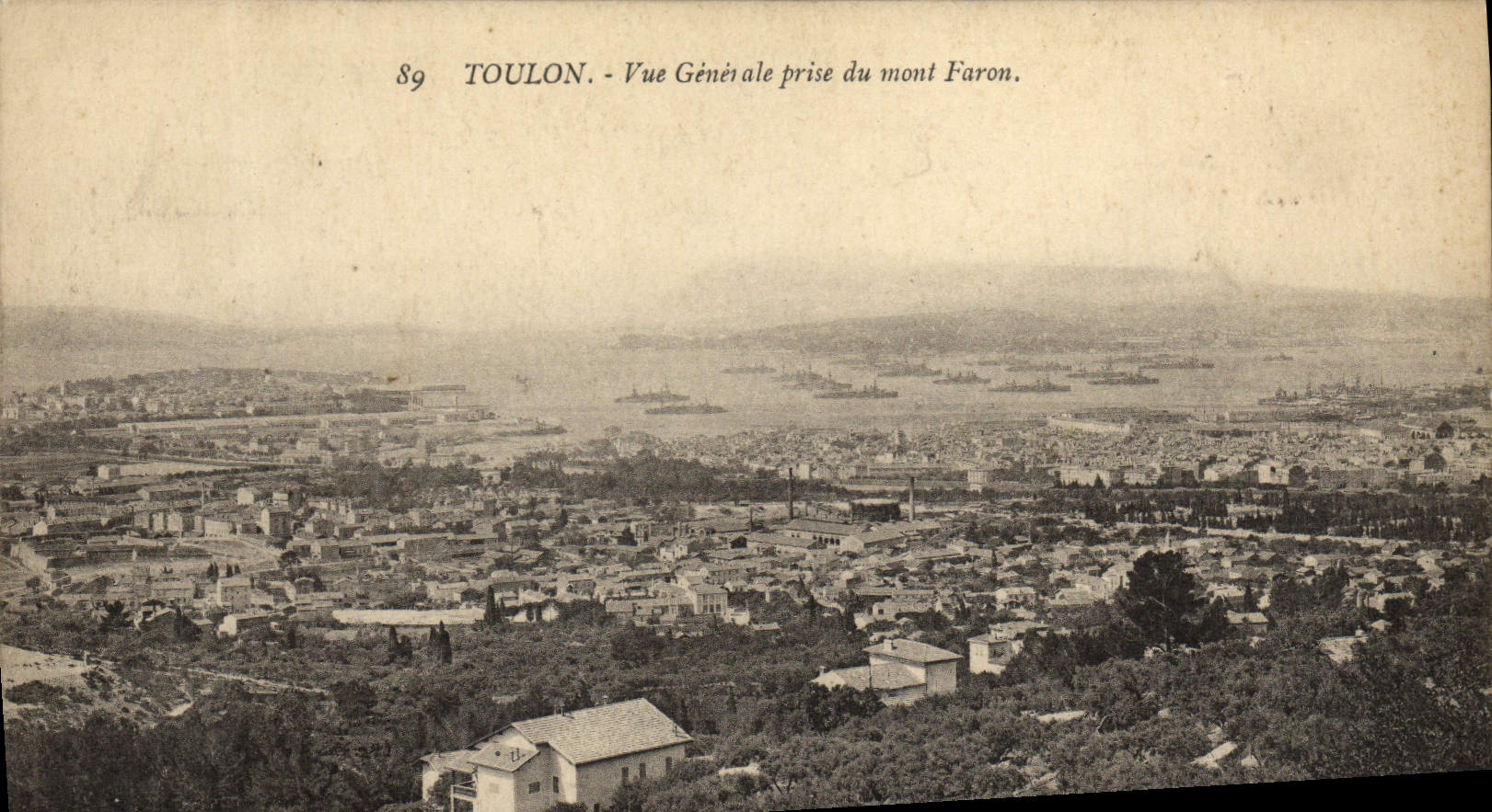 CPA Toulon Vue Generale prise du mont Faron