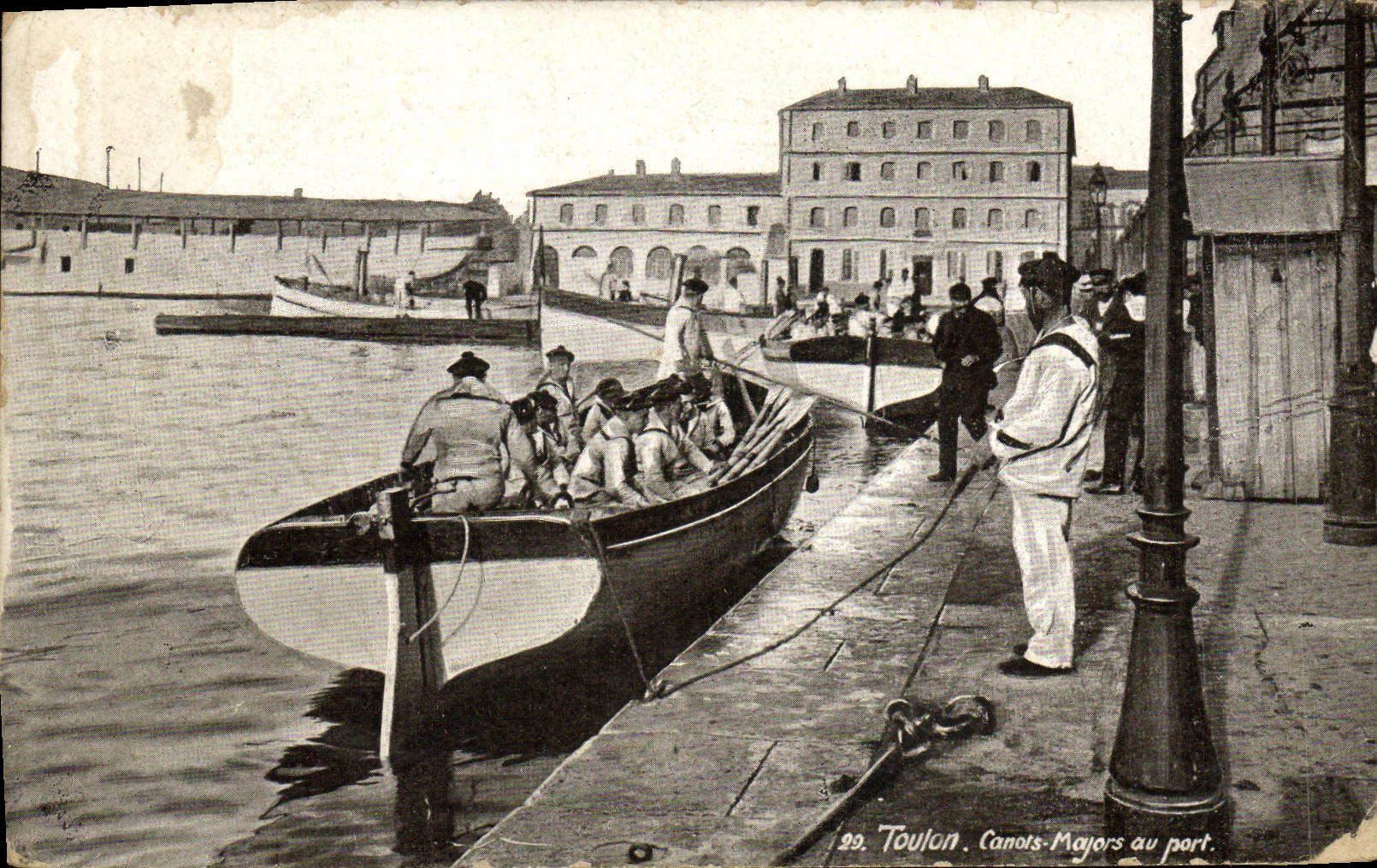 CPA Toulon Canots Majors au Port Marins 