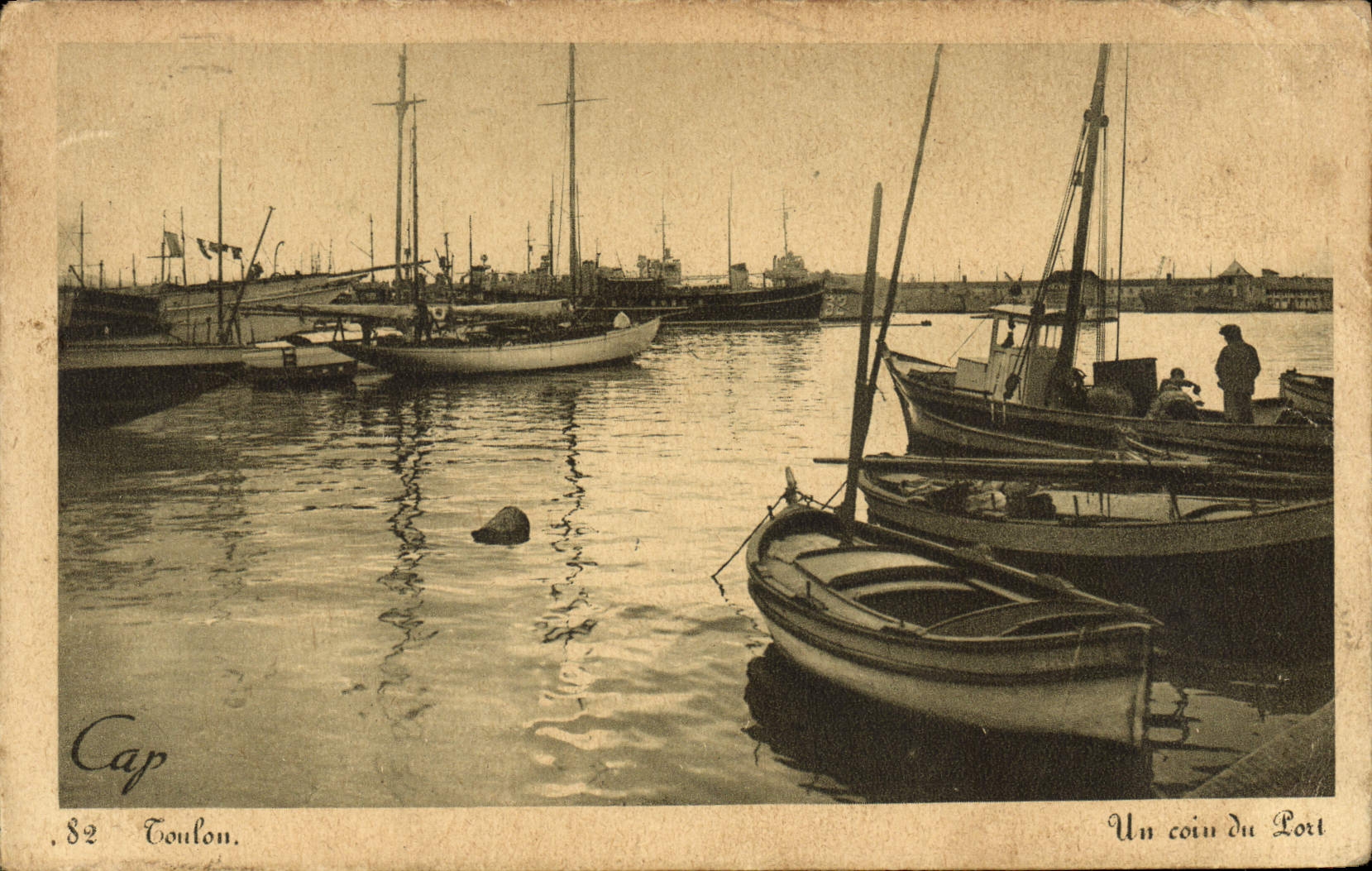 CPA Toulon Un coin du Port 