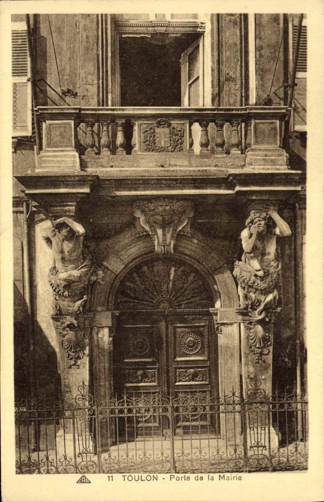 CPA Toulon Porte de la Mairie Cariatides