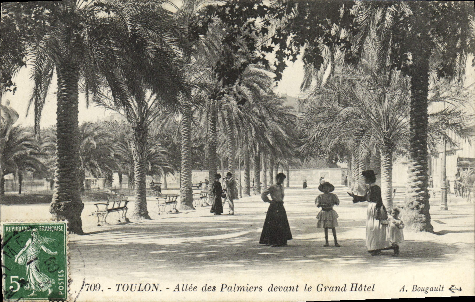 CPA Toulon Allee des Palmiers devant le Grand Hotel
