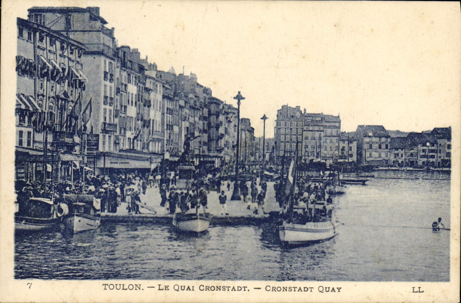 CPA Toulon Le Quai Cronstadt Bateaux