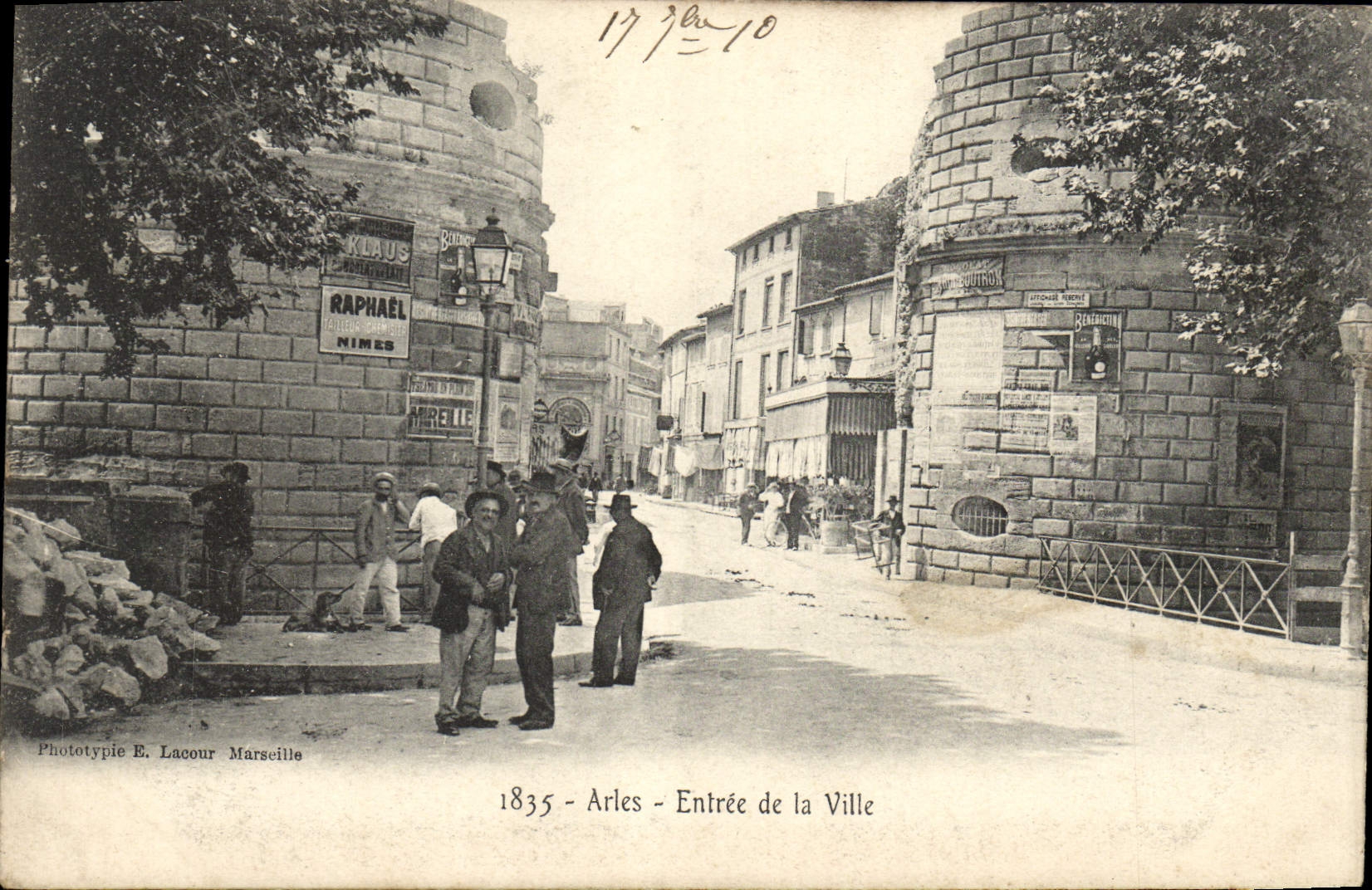 VINTAGE POSTCARD Arles Entered of the City