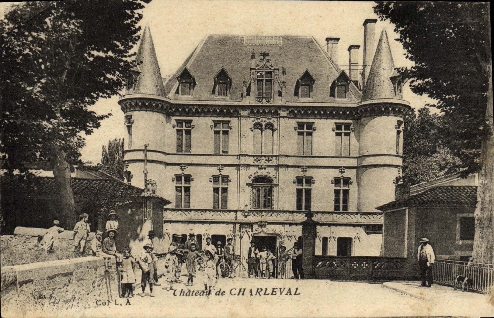 CPA Chateau de Charleval Enfnts 