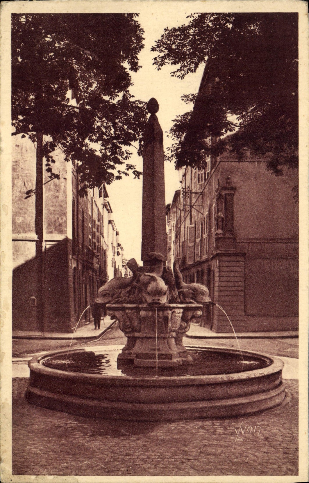 CPA Aix en Provence Fontaine des Quatre Dauphins 