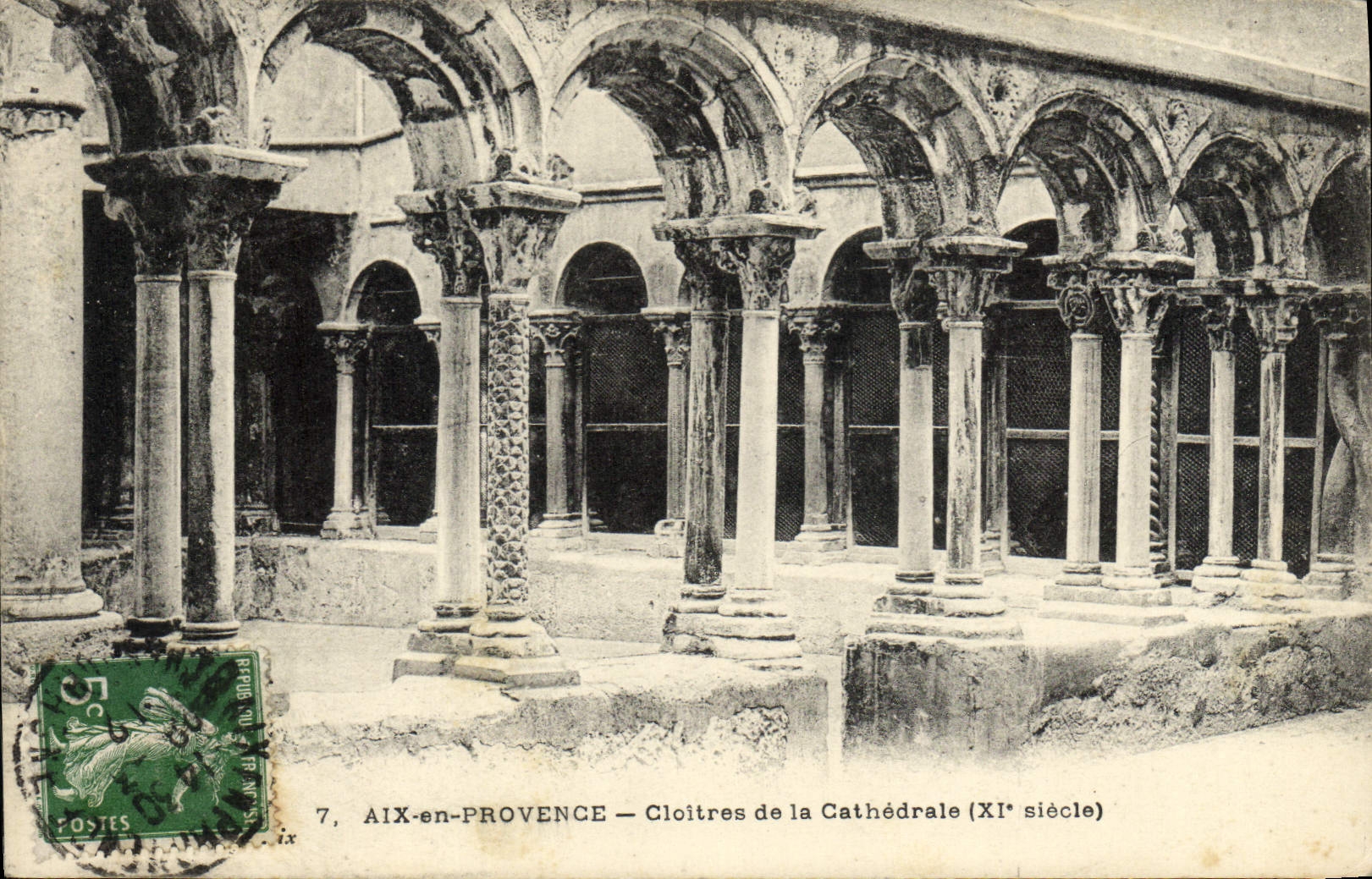 CPA Aix en Provence Cloitres de la Cathedrale