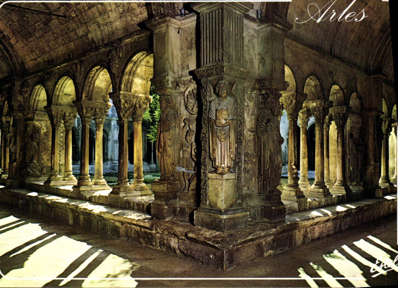 MODERN CARD Arles Pillar of the Holy cloister Trophime