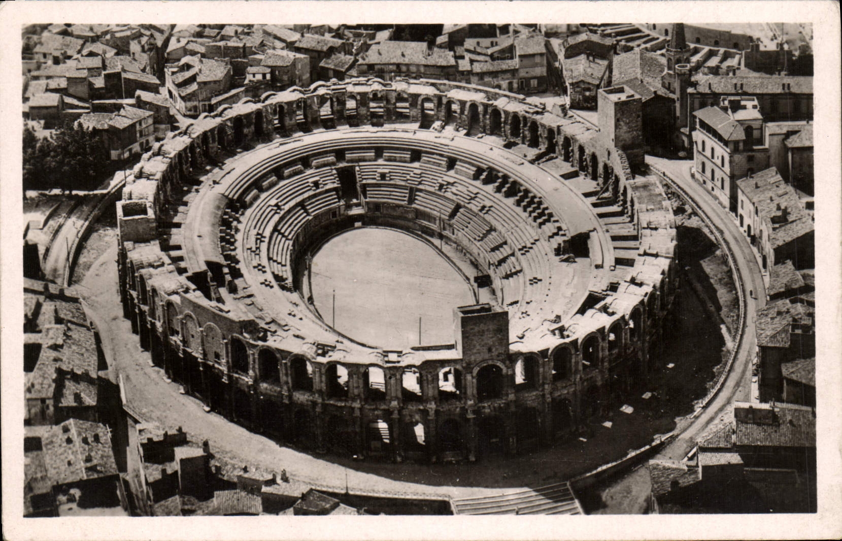 CPA Arles Les arenes