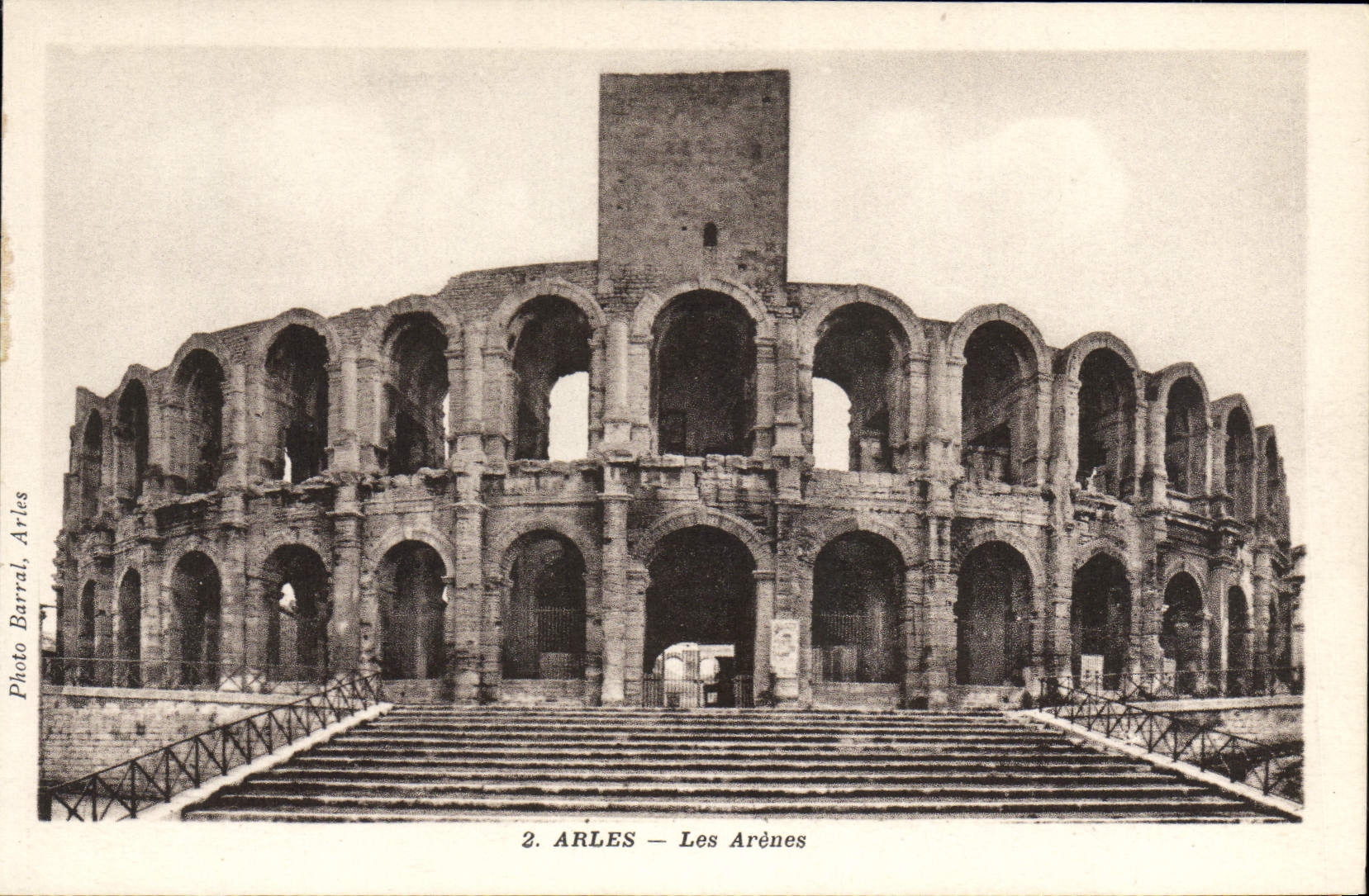 CPA Arles Les Arenes