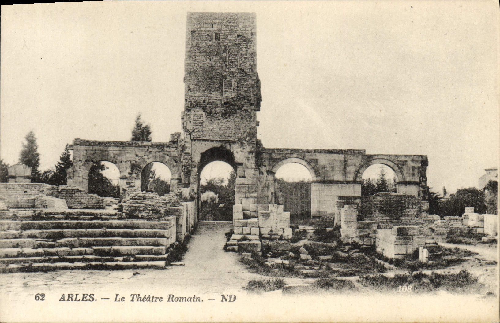 CPA Arles Le Theatre Romain