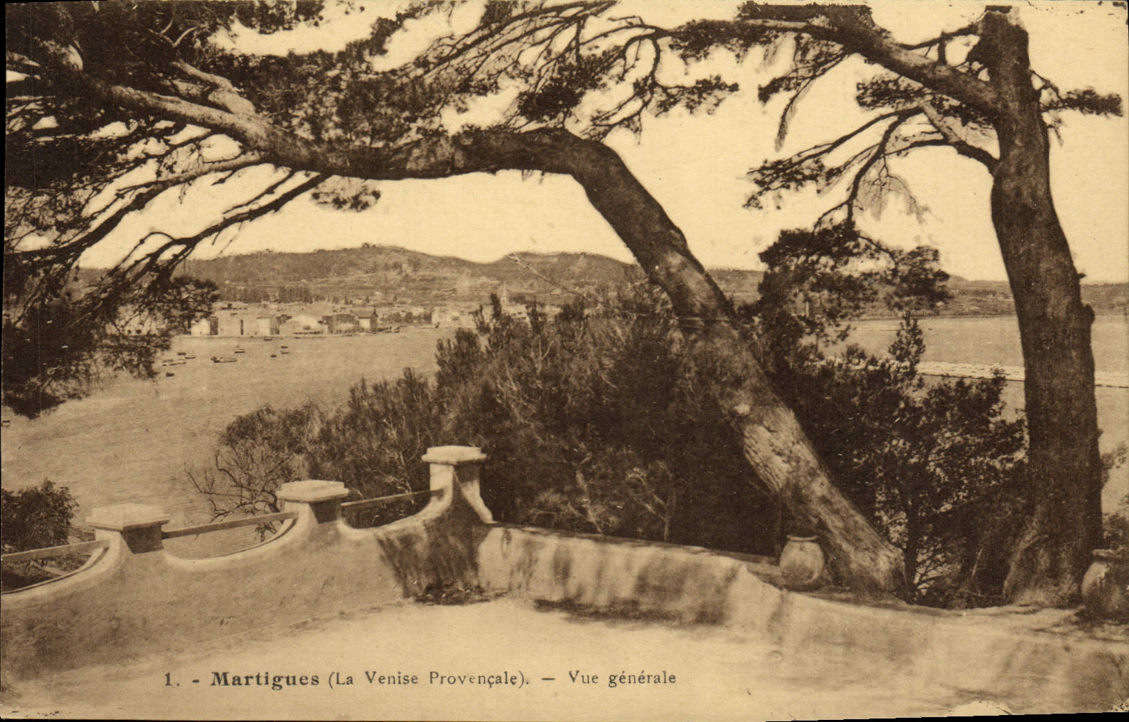 CPA Martigues Vue Generale