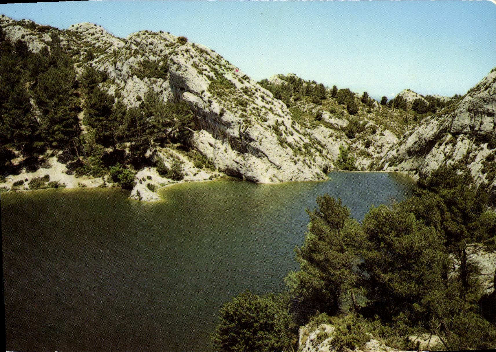CPM Saint Remy De Provence Le Lac a Hautes Eaux