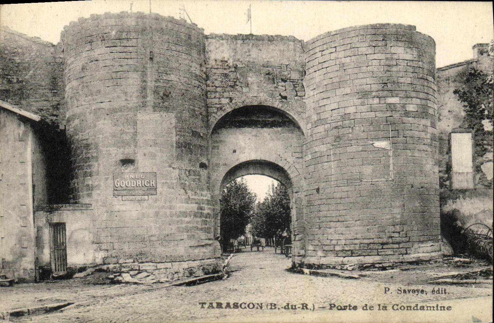 CPA Tarascon Porte de la Condamine