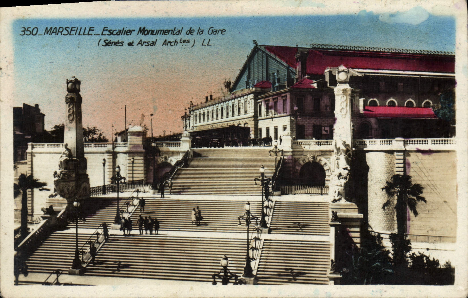CPA Marseille Escalier Monumental de la Gare