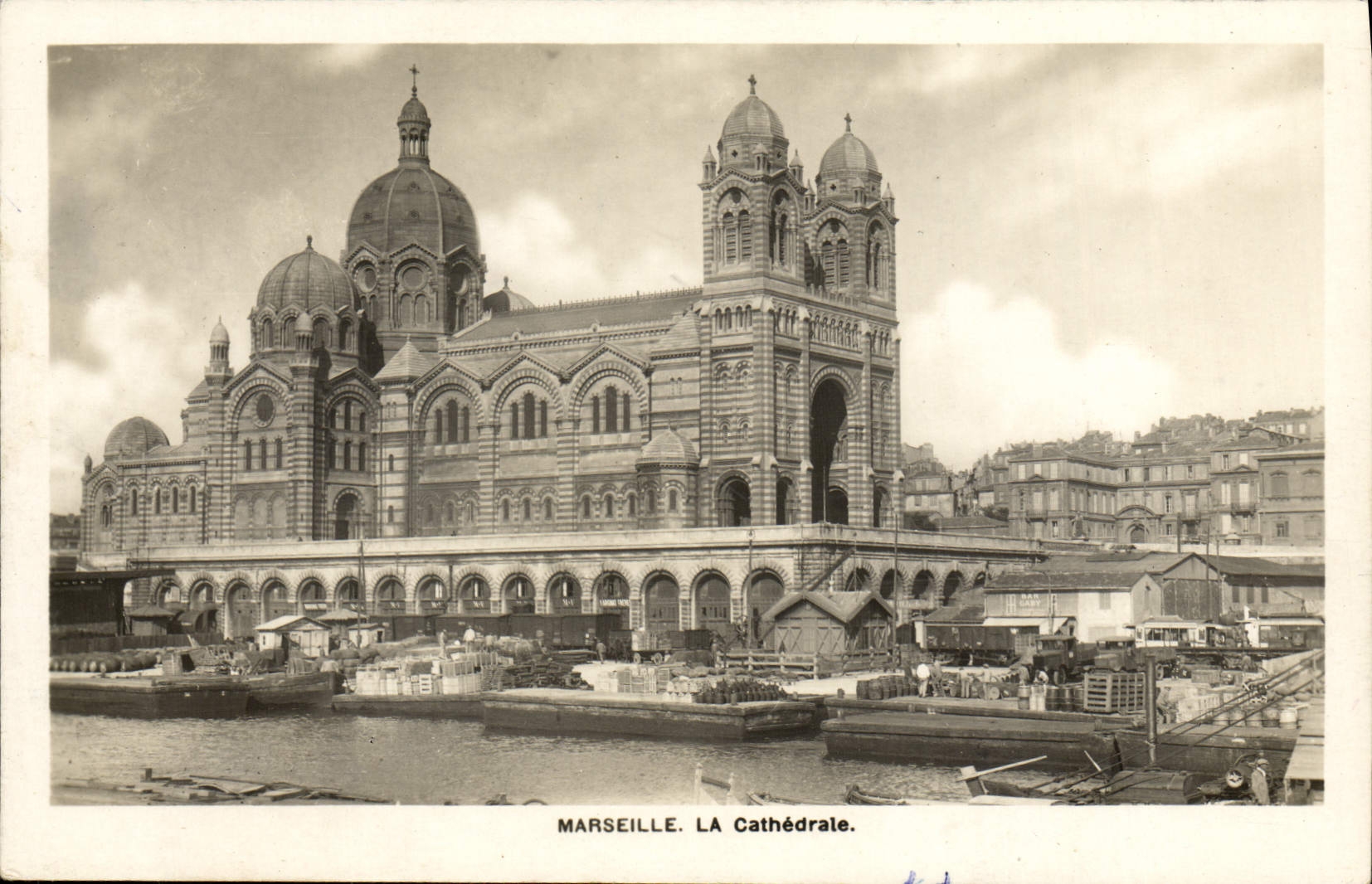 CPA Marseille La Cathedrale
