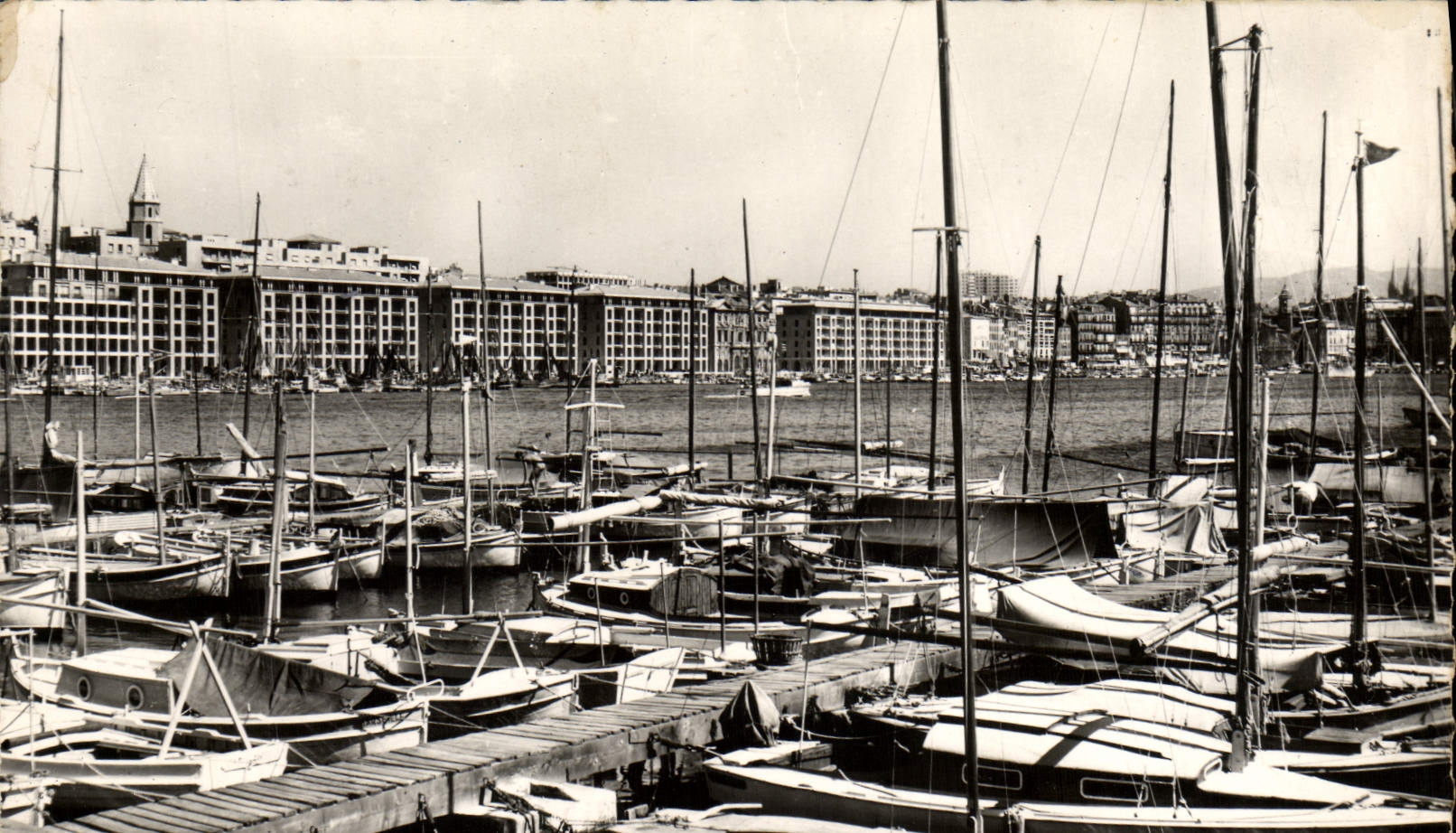 CPM Marseille Le Vieux Port Bateaux 