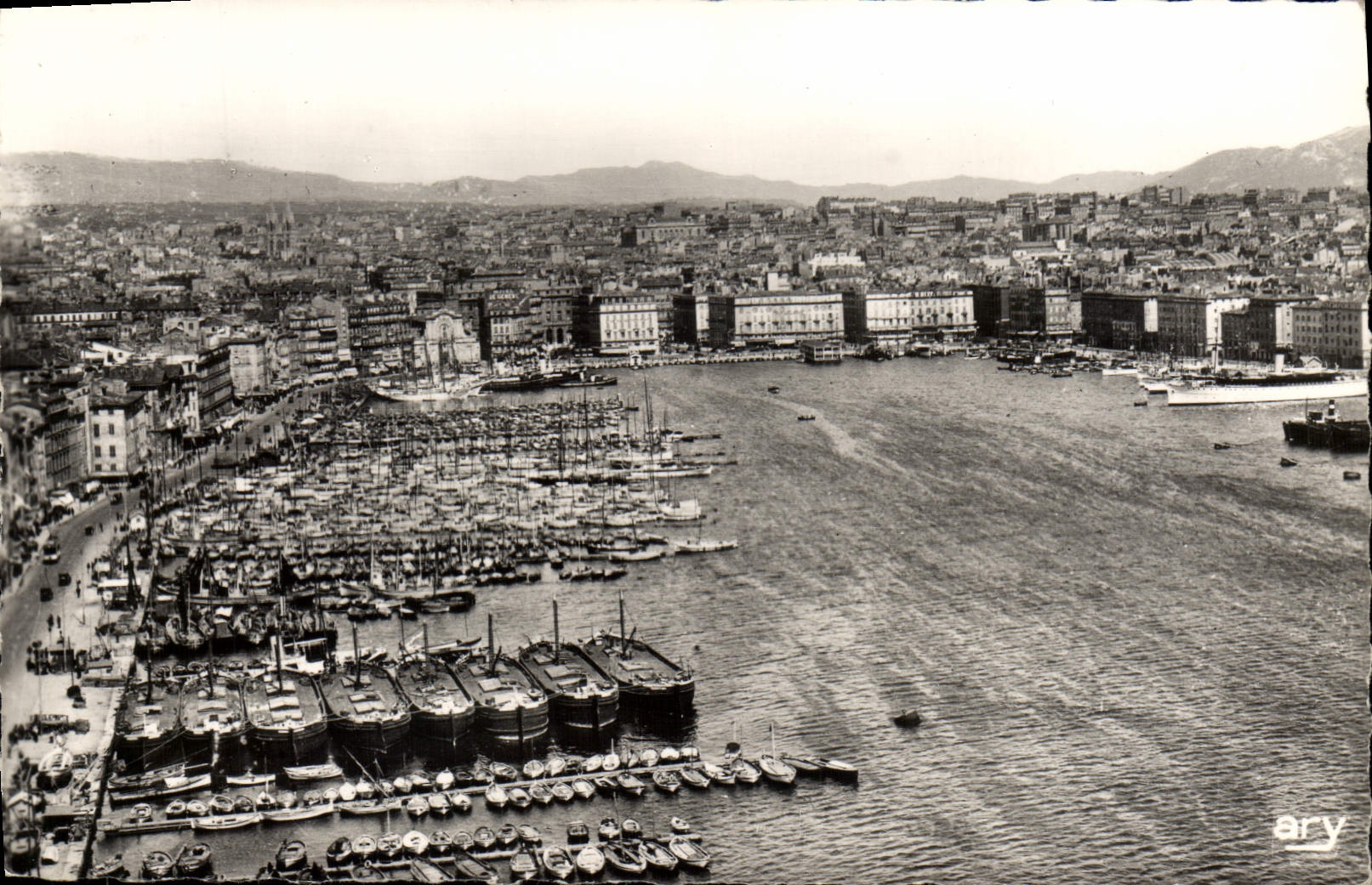 CPM Marseille Panorama du Port Bateaux