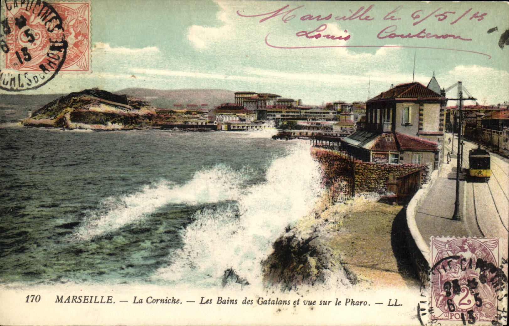 CPA Marseille La Corniche Les Bains des Gatalans et vue sur le Pharo