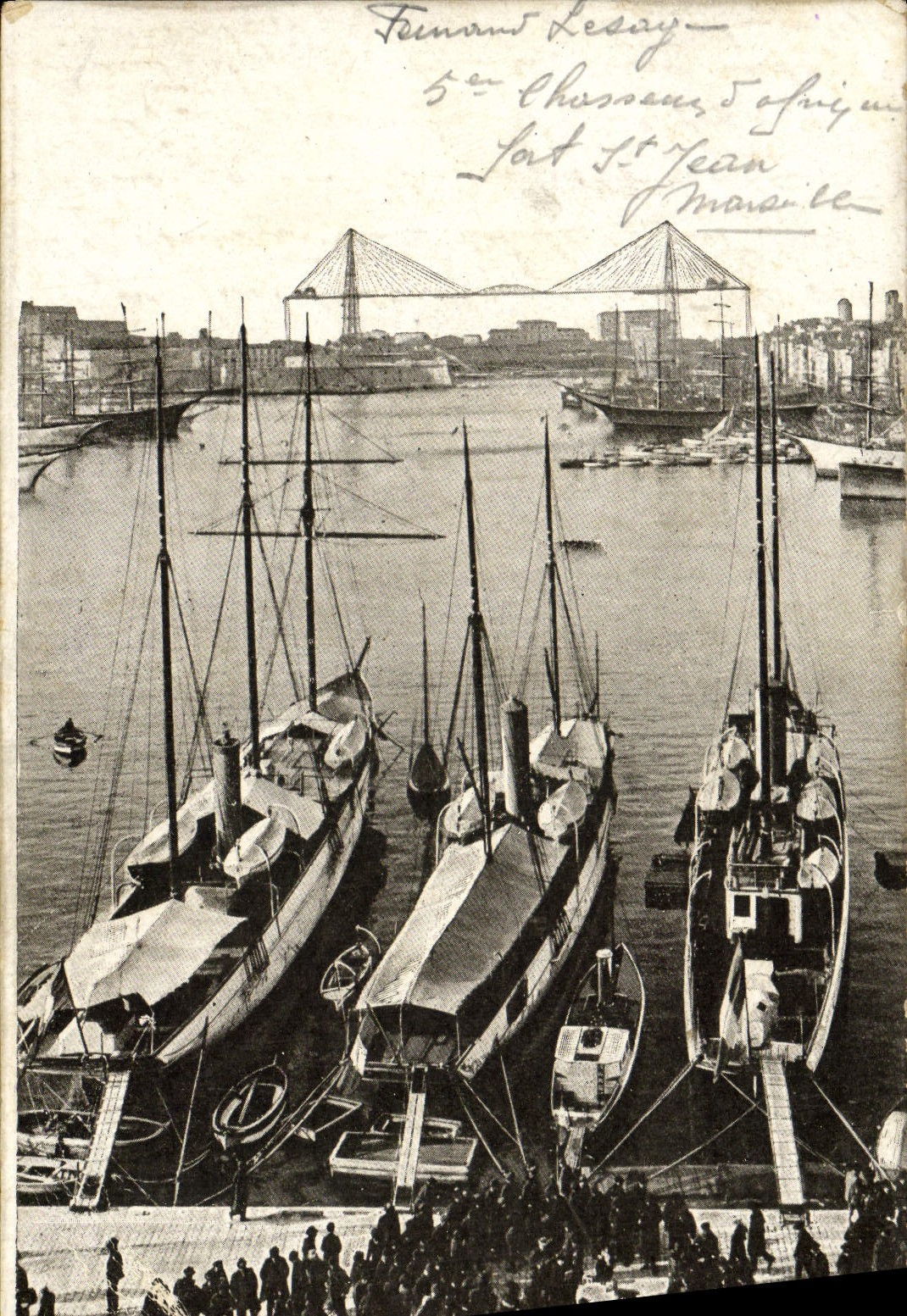 CPA Marseille Yachts dans le vieux port Bateaux