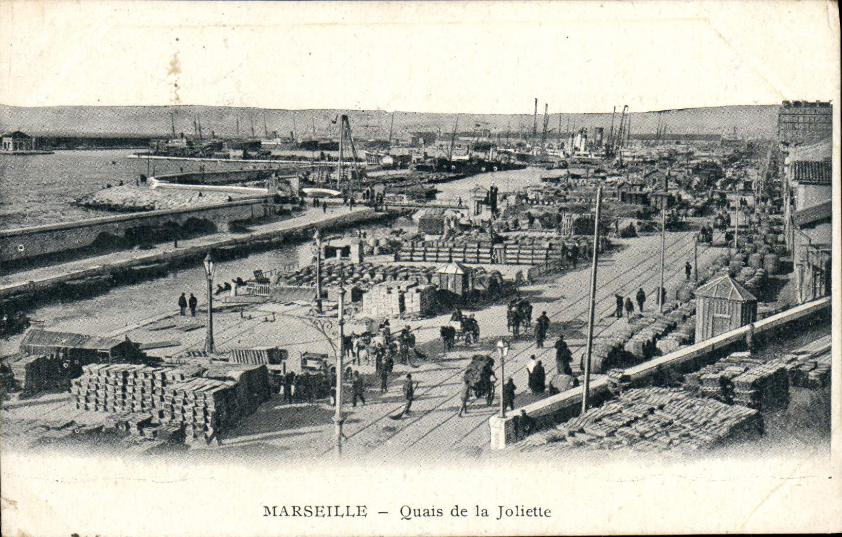 CPA Marseille Quais de la Joliette Bateaux