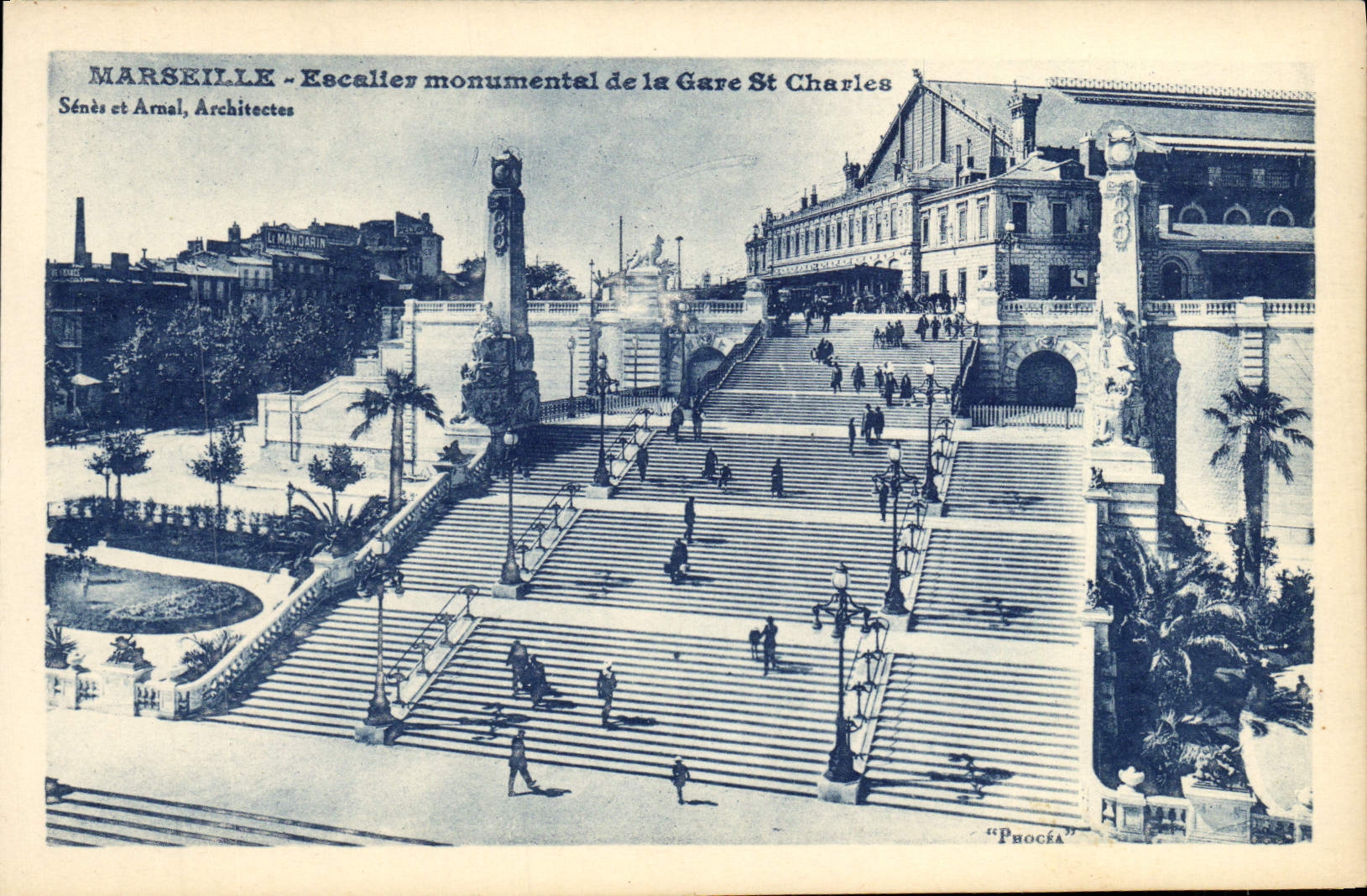 CPA Marseille Escalier monumental de la gare St Charles