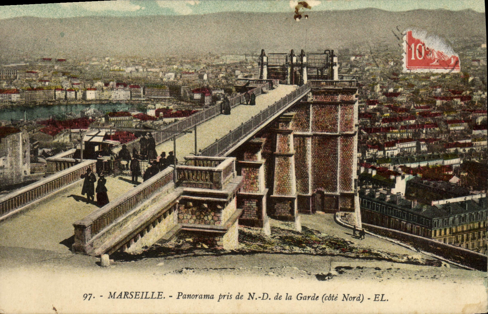 CPA Marseille Panorama pris de N D de la Garde 