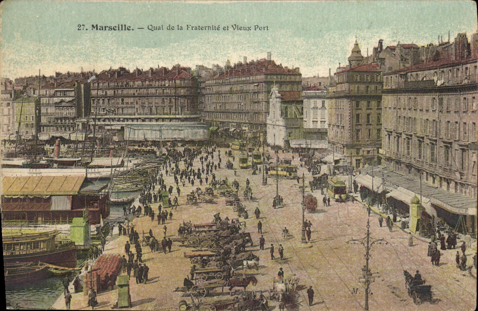 CPA Marseille Quai de la Fraternite et Vieux port Bateaux 