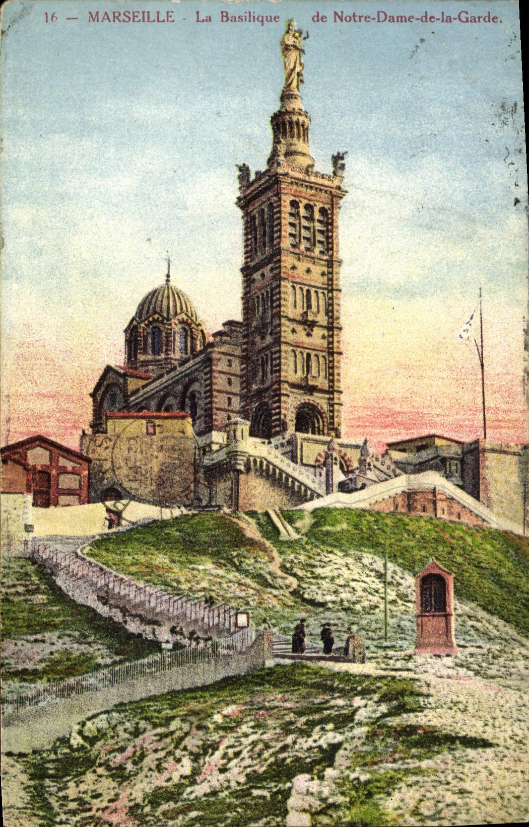 CPA Marseille La Basilique de Notre Dame de la Garde