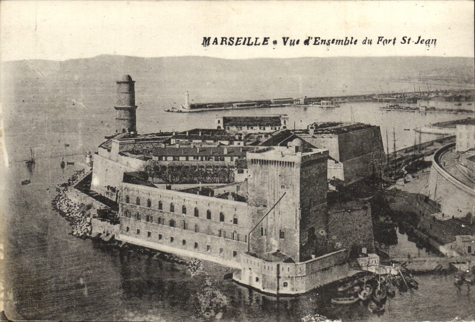 CPA Marseille Vue d'Ensemble du Fort St Jean 